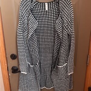 Diva Black and White Knit Sweater